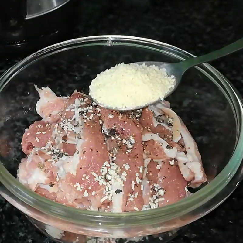 Step 1 Prepare and marinate the beef Stir-fried Beef with Leeks