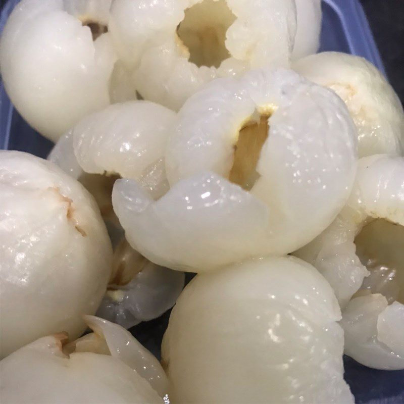 Step 1 Prepare lychees and cook the syrup for Lychee Tea