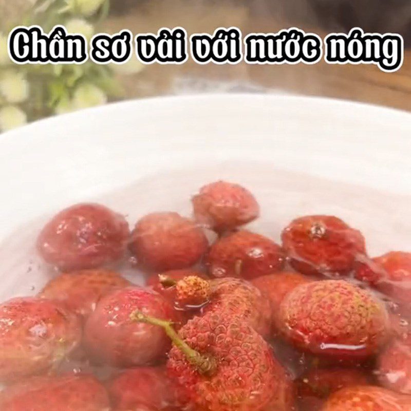 Step 1 Prepare lychee Lychee Tea (Recipe shared from TikTok Cooking with TasteVN)