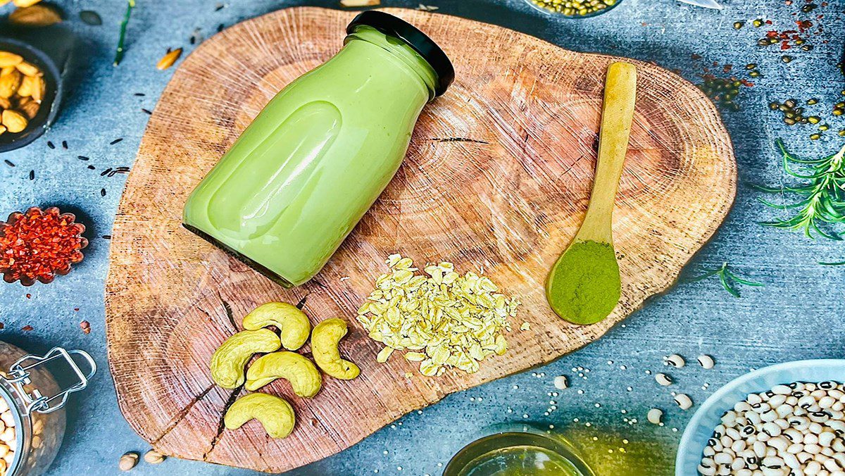 Matcha Cashew Nut Milk (recipe shared by users)