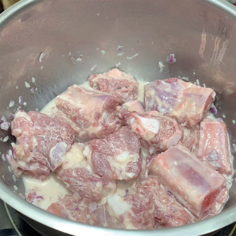 Step 2 Marinate the ribs Braised Pork Ribs in Milk