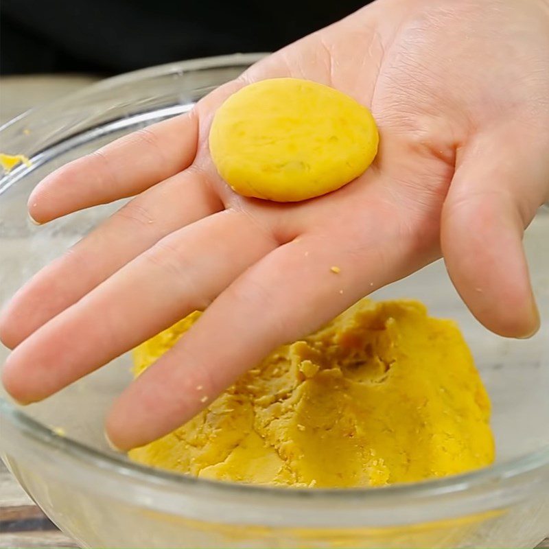 Step 3 Shaping the cake Grilled sweet potato cake