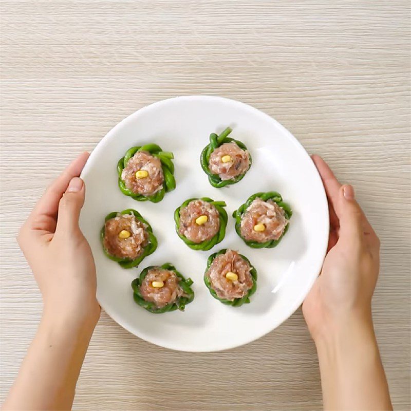 Step 4 Shaping the Bean Pods Wrapped with Meat