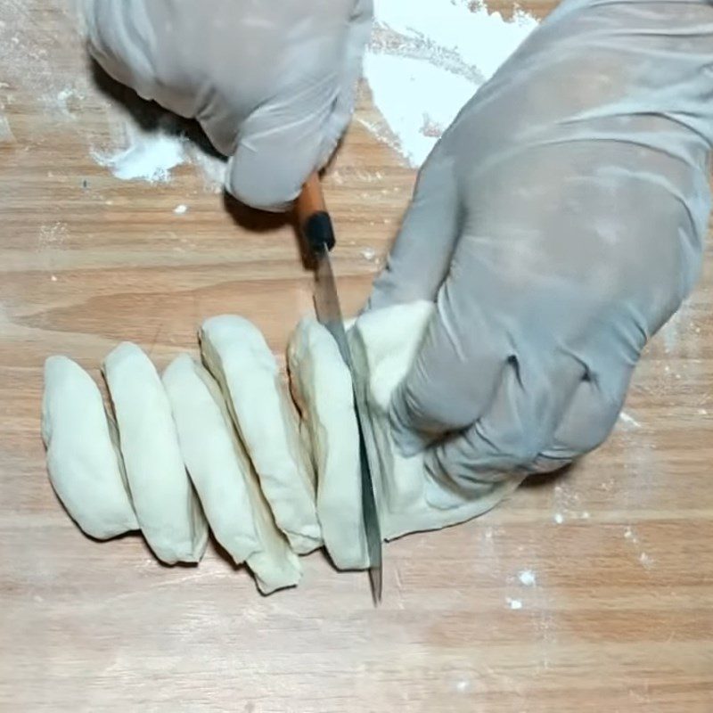 Step 6 Shape the cake Cheese milk bun