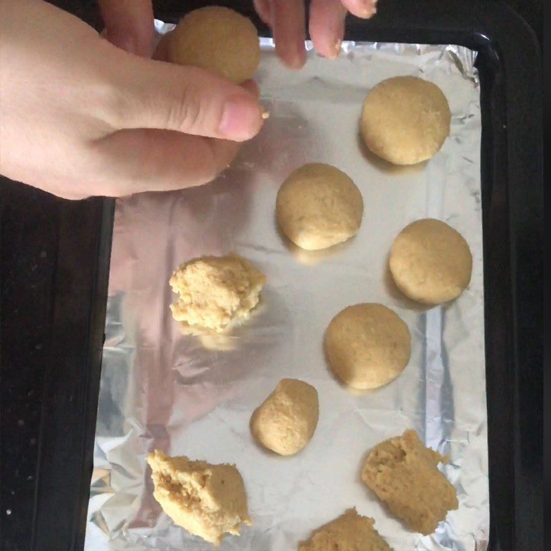 Step 3 Shape the oatmeal cookies Oatmeal cookies