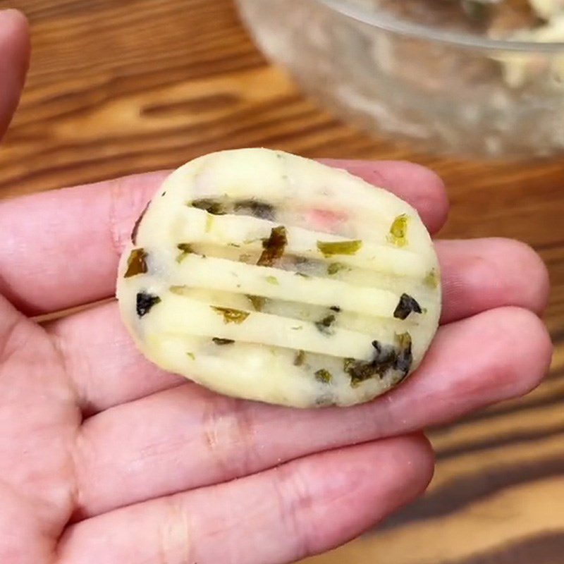 Step 3 Shaping Potato Fried Potato Cake (Recipe shared from TikTok Cooking with TasteVN)