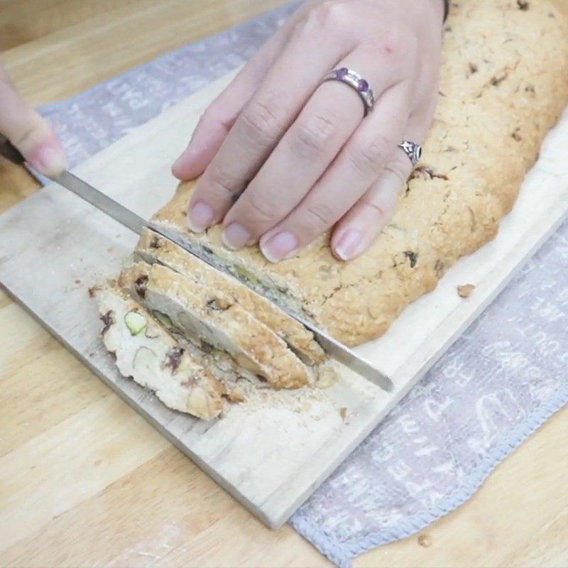 Step 4 Shaping and baking the cookies Oatmeal biscotti