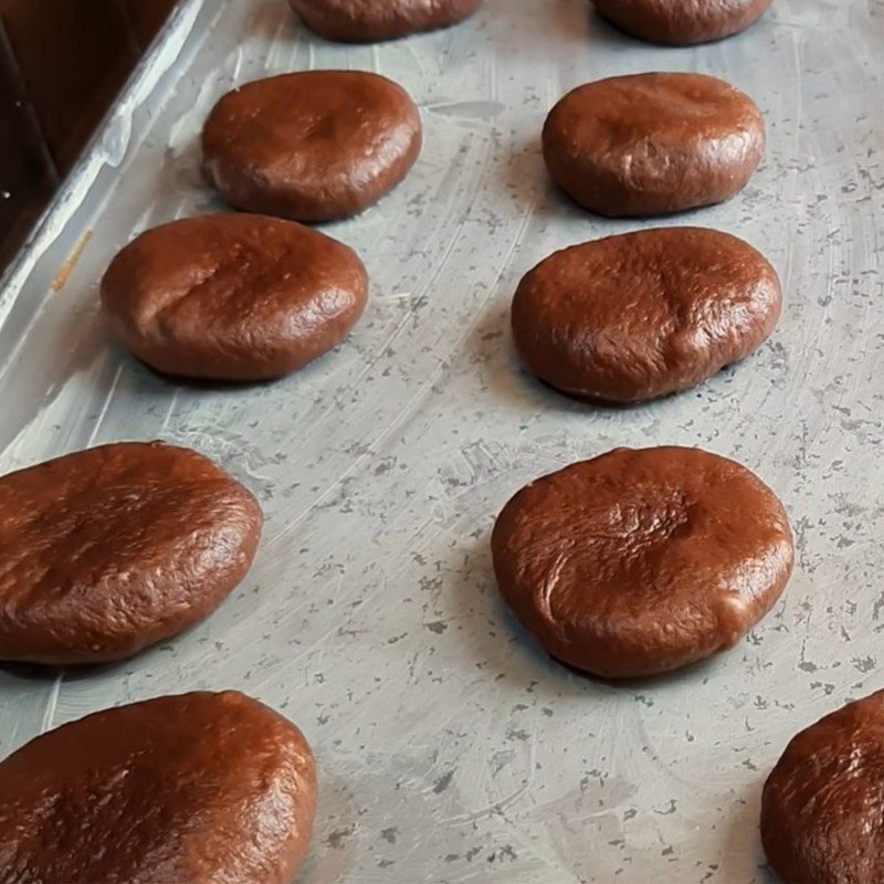 Step 3 Shaping and proofing the dough for the second time Fried chocolate donut