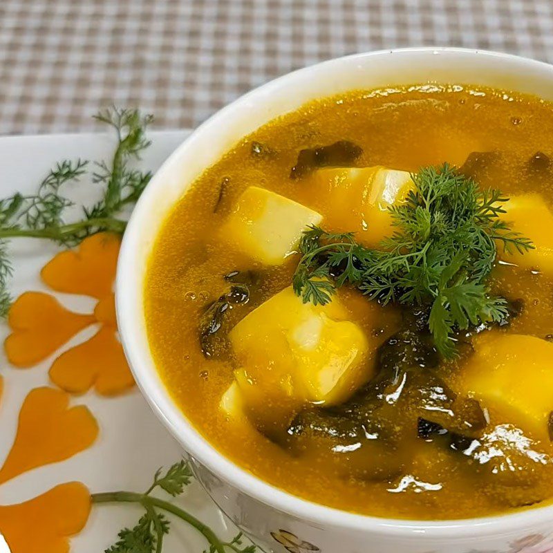 Step 4 Final product Vegetarian pumpkin soup with seaweed