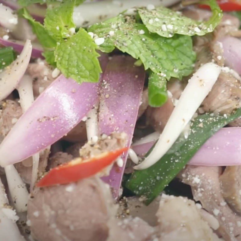 Step 5 Finished Thai Beef Salad with Fried Rice