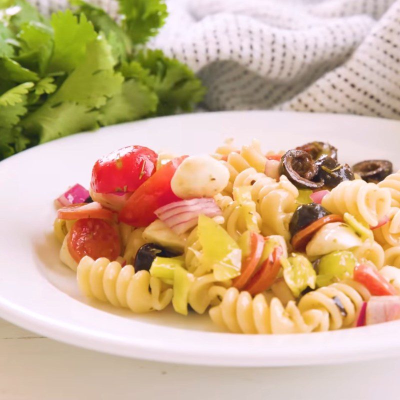 Step 4 Final product Pasta salad cheese sausage