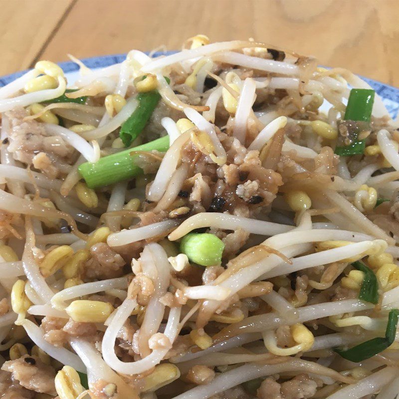 Step 3 Final product Stir-fried bean sprouts with minced meat