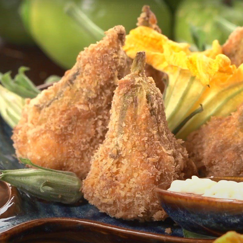 Step 5 Finished Product Fried Stuffed Squash Blossoms