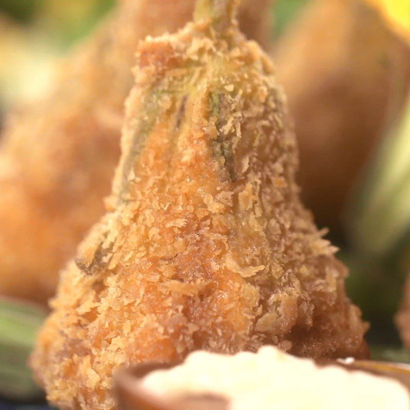 Step 5 Finished Product Fried Stuffed Squash Blossoms