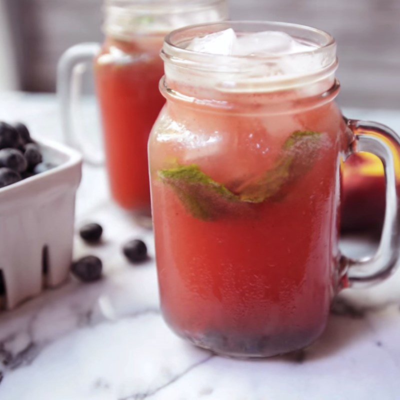 Step 4 The final product Blueberry Peach Mojito