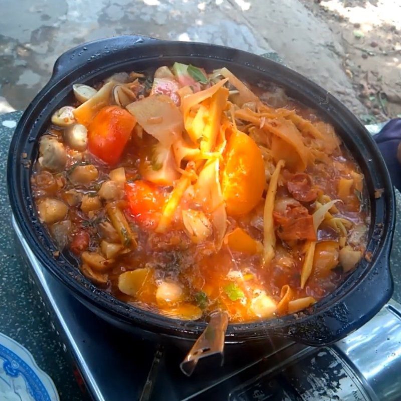 Step 5 Final Product Spicy chicken hot pot
