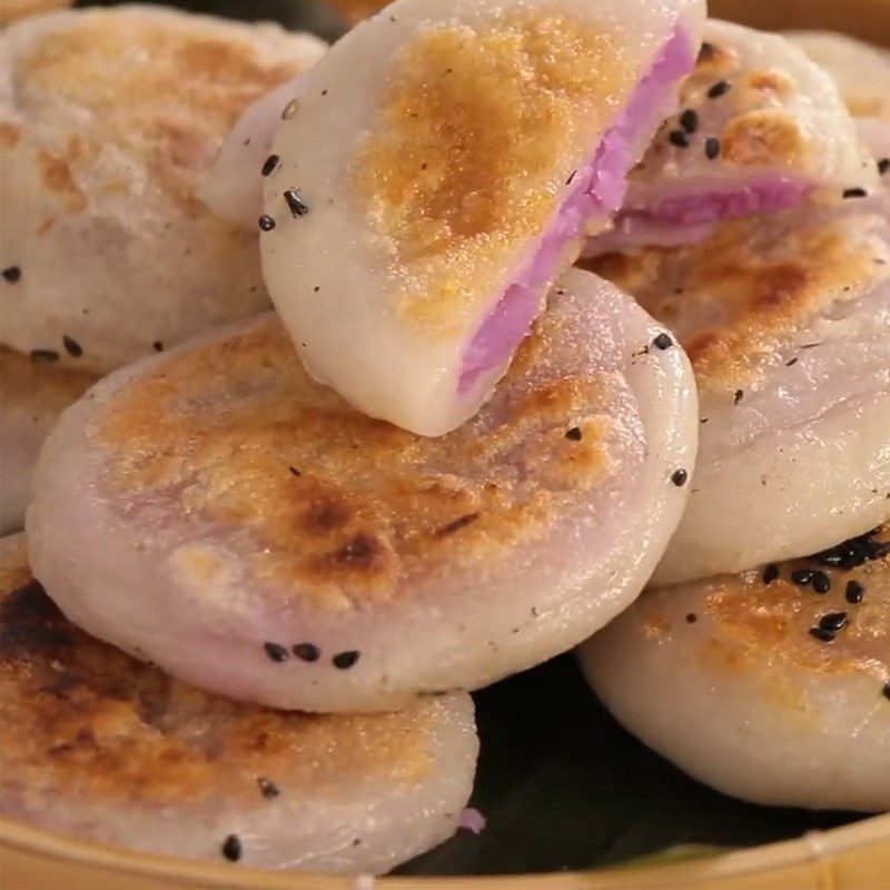 Step 6 Final product Fried glutinous rice cake with purple sweet potato filling