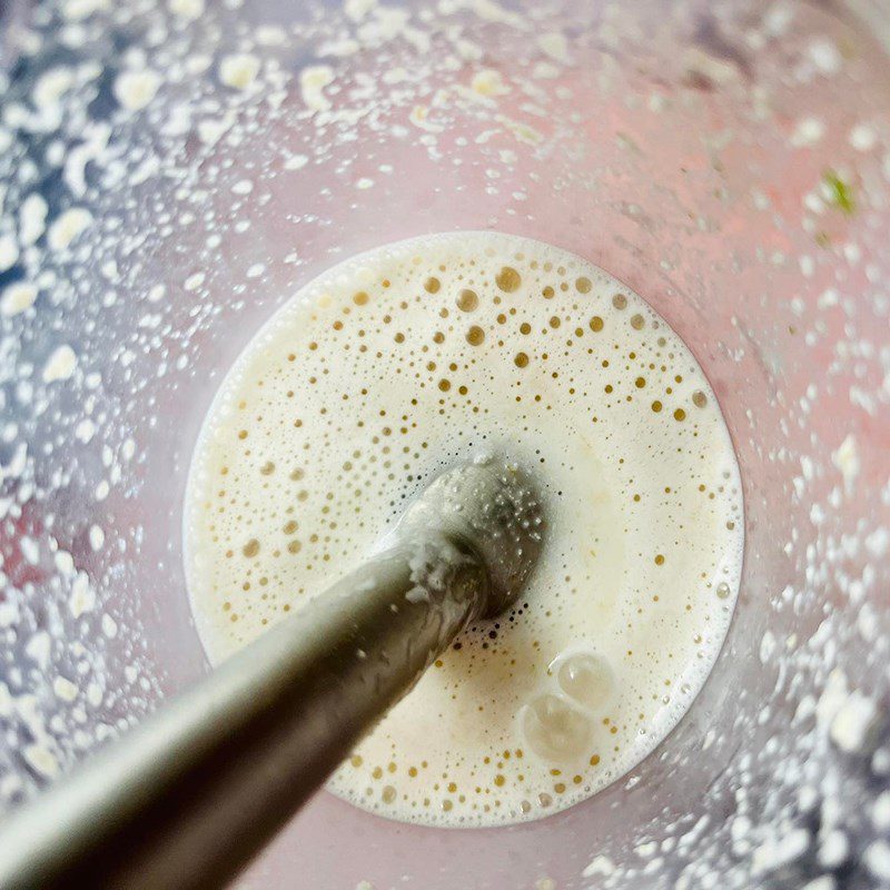 Step 3 Blend the cashews and oats Matcha cashew milk (recipe shared by a user)