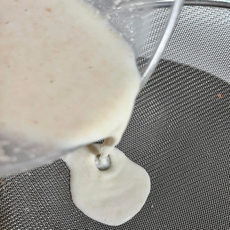 Step 3 Blend the cashews and oats Matcha cashew milk (recipe shared by a user)