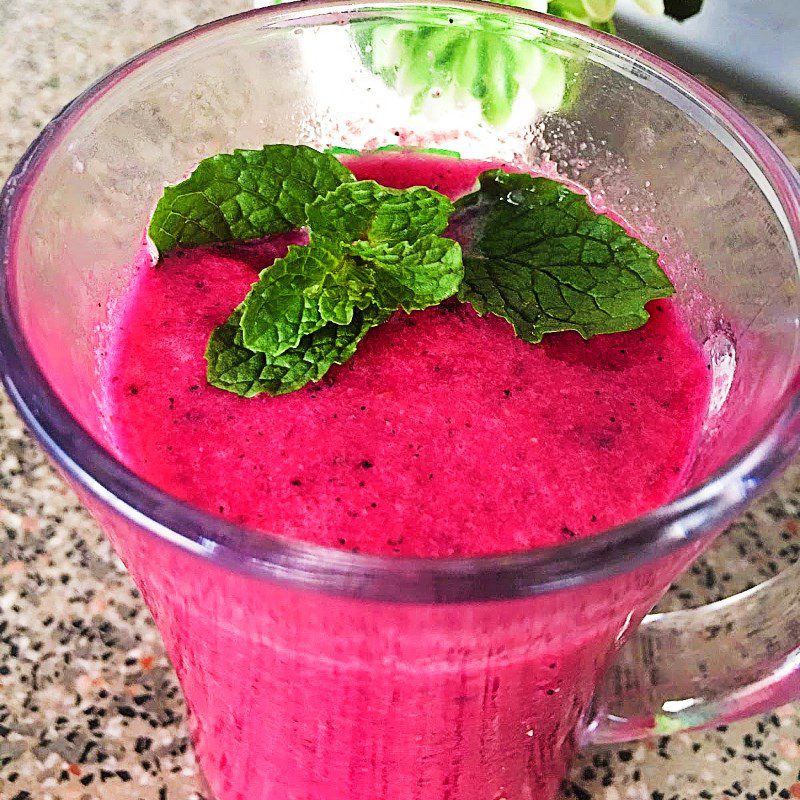 Step 3 Final product Watermelon and dragon fruit smoothie