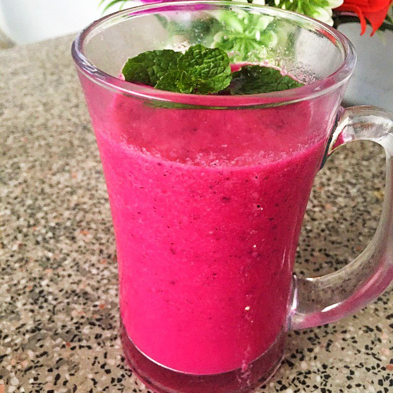 Step 3 Final product Watermelon and dragon fruit smoothie
