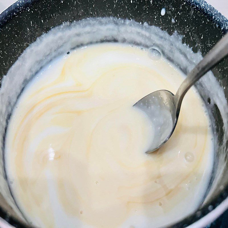 Step 4 Cook the mixture of cashews and oats Matcha cashew milk (recipe shared by the user)
