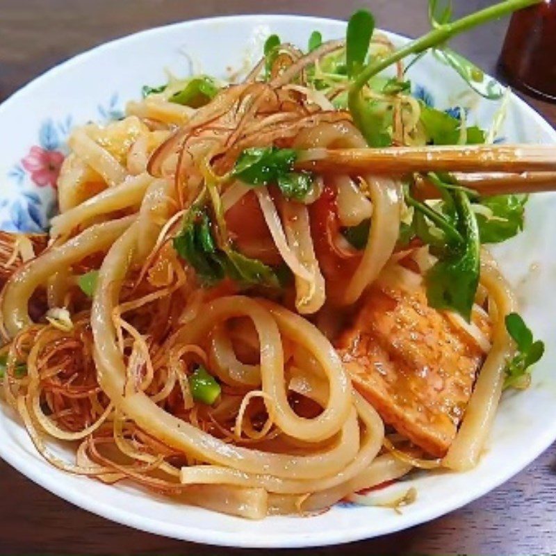 Step 6 Final Product of Vegetarian Cao Lau