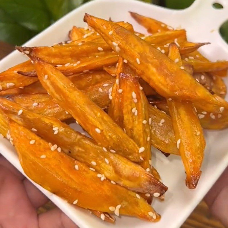 Step 3 Final Product Honey-coated Sweet Potatoes (Recipe shared from Tiktok Cooking with TasteVN)