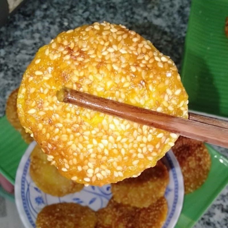 Step 5 Final product Fried pumpkin cake with glutinous rice flour