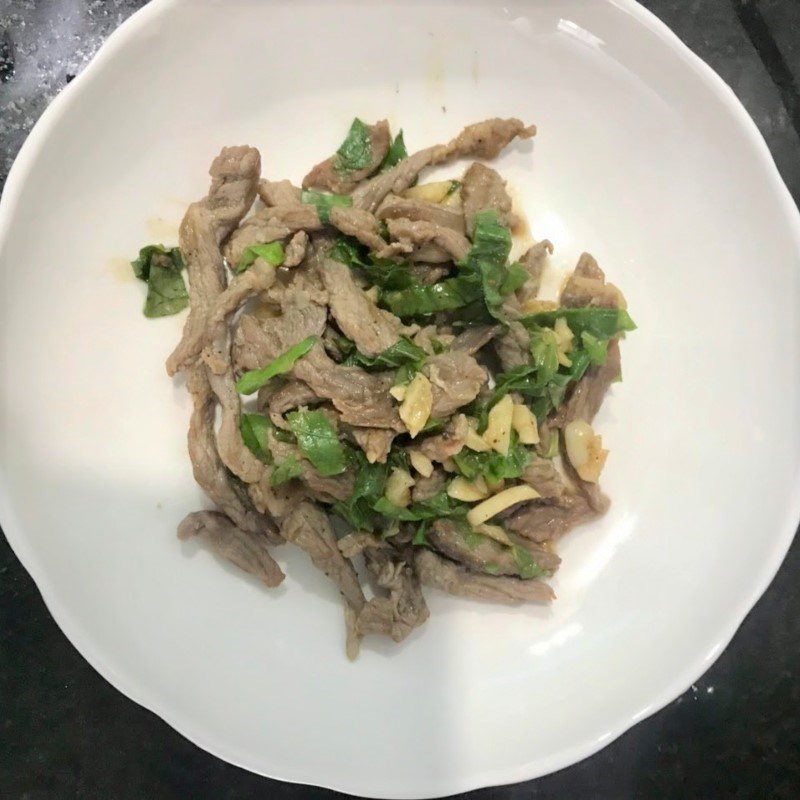 Step 4 Finished Dish Stir-fried beef with betel leaves