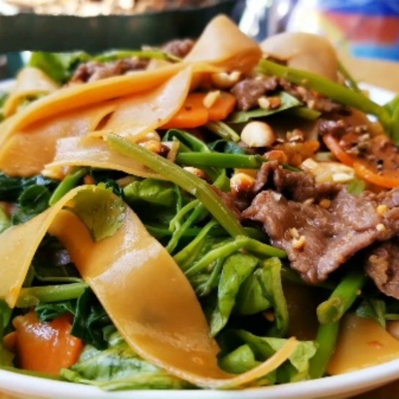 Step 7 Finished product Mixed rice noodles with soy sauce