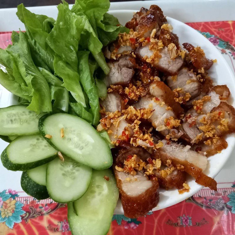 Step 4 Finished Product Fried pork belly with fish sauce (recipe shared by users)