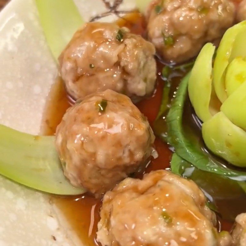 Step 5 Final product of steamed minced meat with bok choy