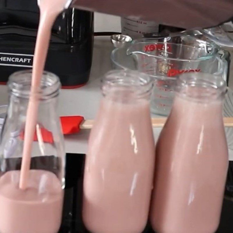 Step 3 Finished Product Strawberry Cashew Milk