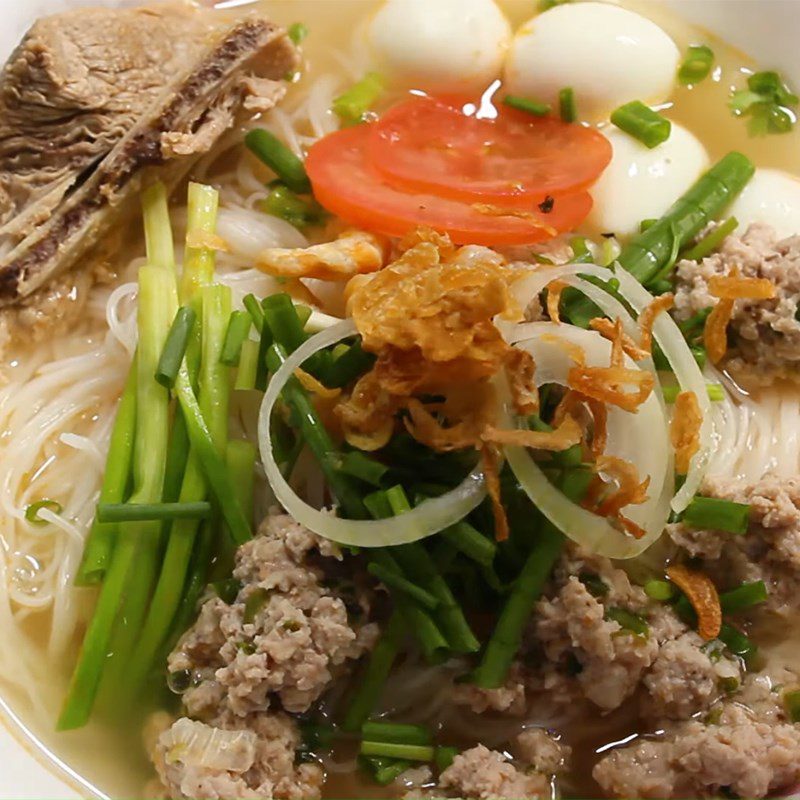 Step 6 Finished product Minced meat noodle with tomato