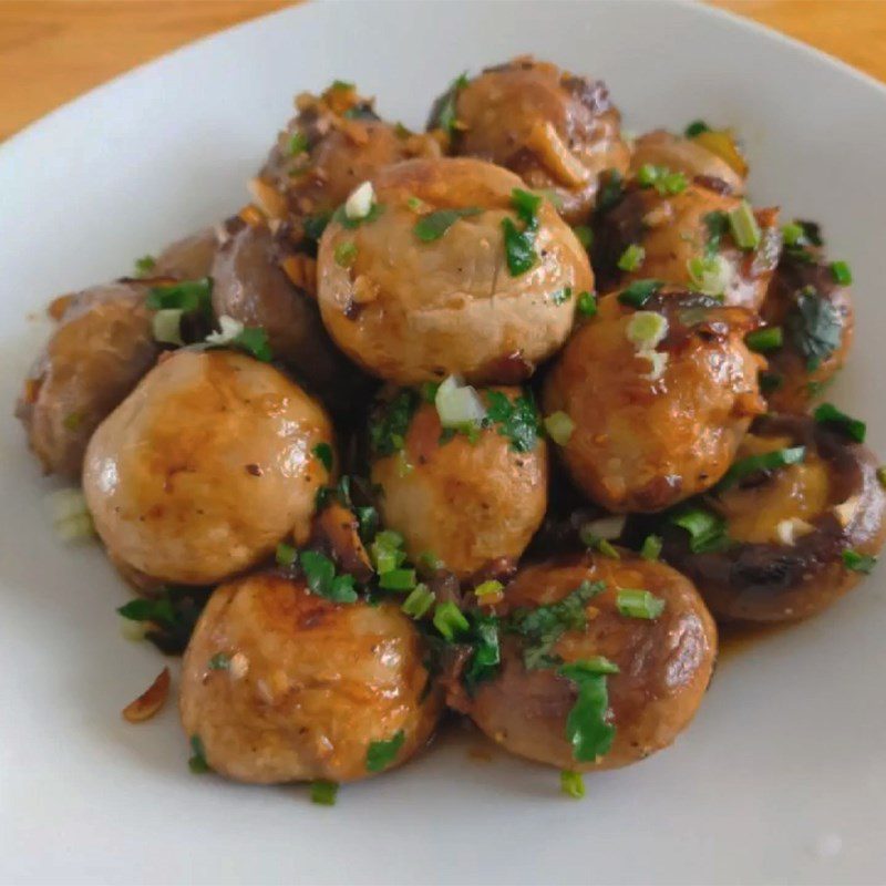 Step 3 Final Product Stir-fried Mushrooms with Garlic