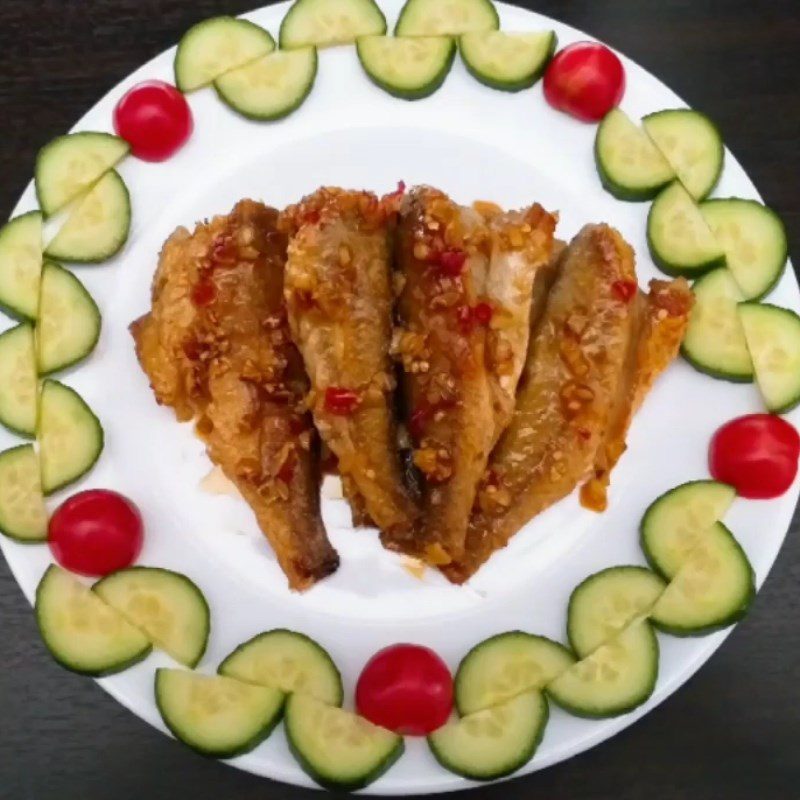 Step 4 Finished Product Dried Fish with Garlic and Fish Sauce