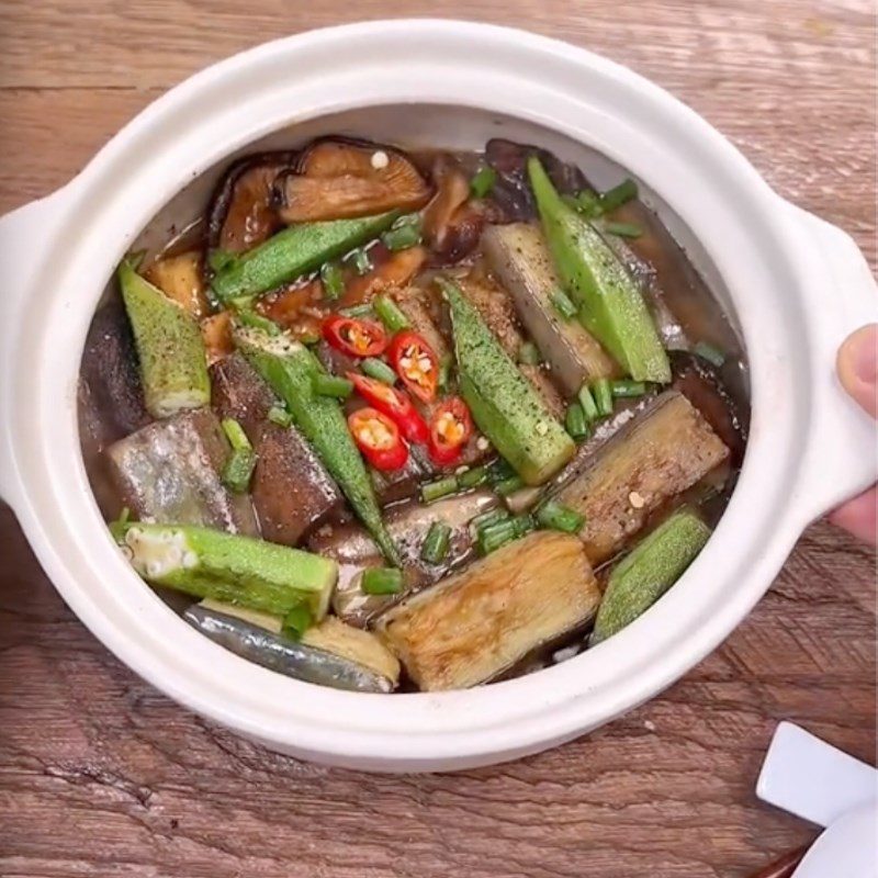 Step 4 Final Product Vegetarian Braised Eggplant (Recipe shared by Tiktok Vegetarian Kitchen XANH)