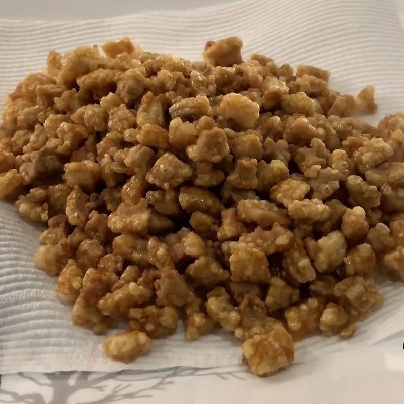 Step 4 Finished Product Crunchy fried pork skin snacks made with an air fryer (no need to dry)