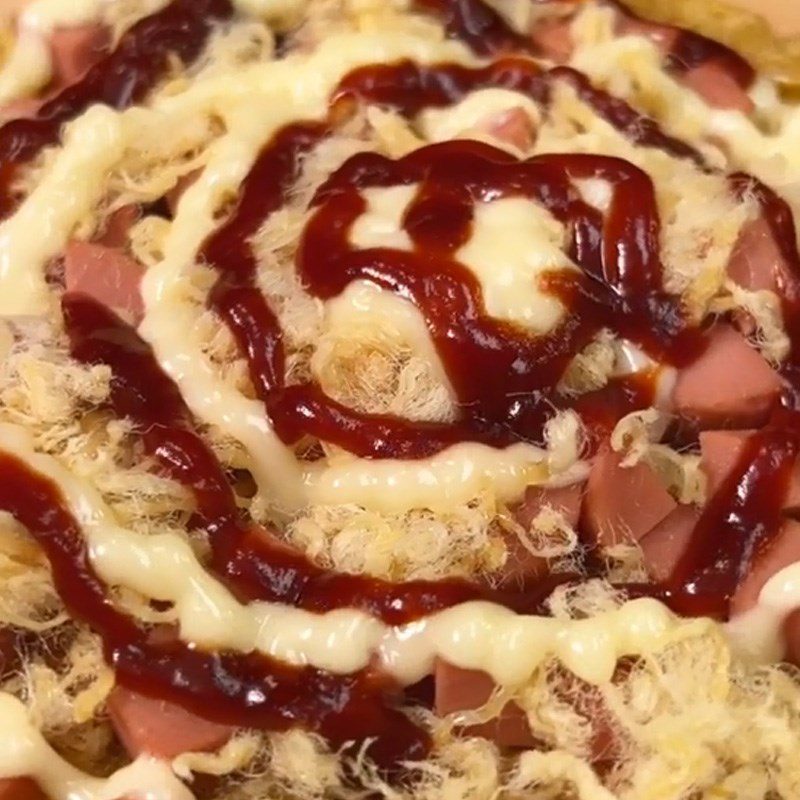 Step 3 Final product Instant noodle pizza (Recipe shared from TikTok Cooking with TasteVN)