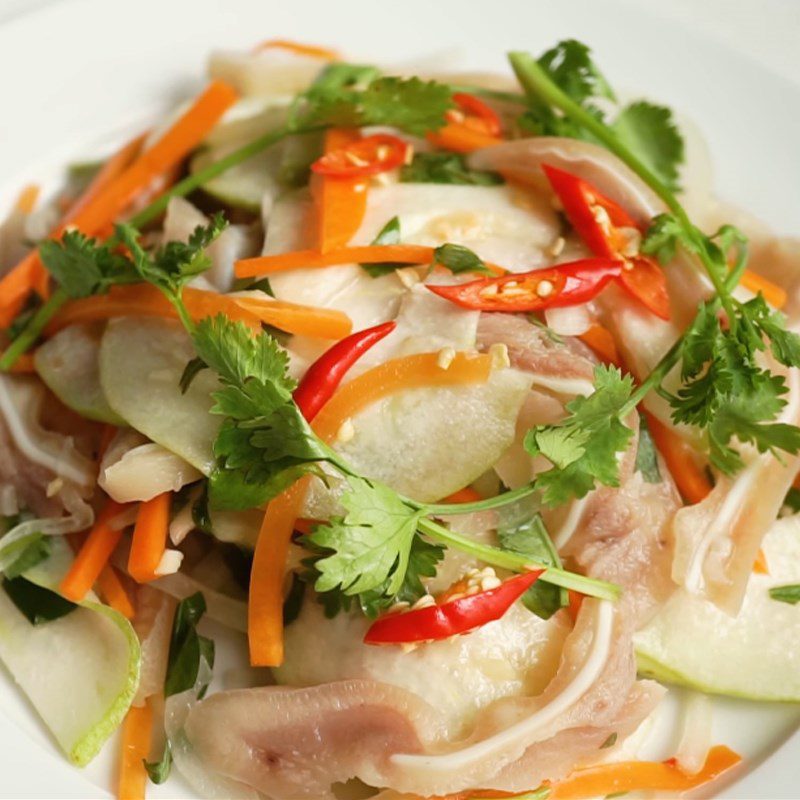 Step 7 Final product Papaya salad with pig ears