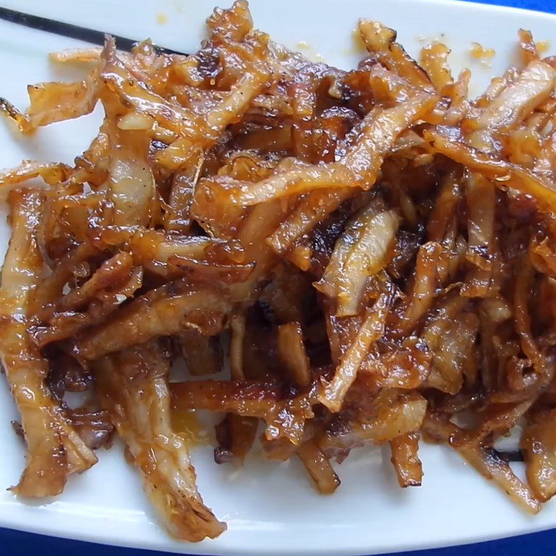 Step 4 Final product Dried squid stir-fried with tamarind