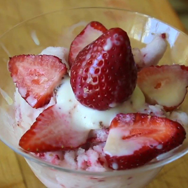 Step 5 Final Product Strawberry Bingsu
