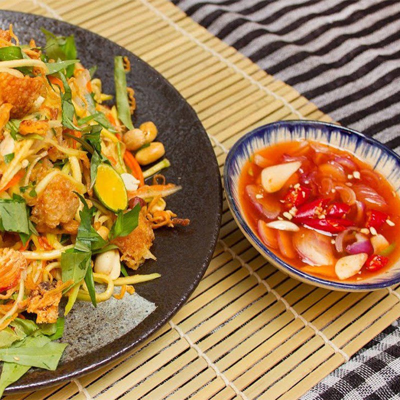 Step 8 Final product Mango Salad with Dried Chicken and Fried Pork Skin