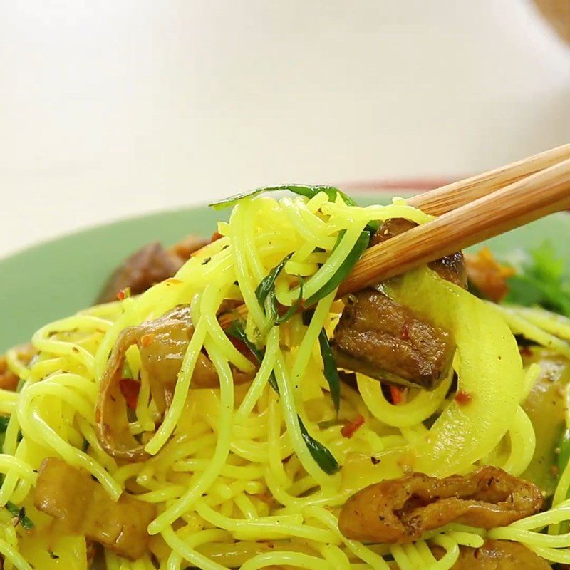 Step 4 Final product Pork intestines stir-fried with turmeric