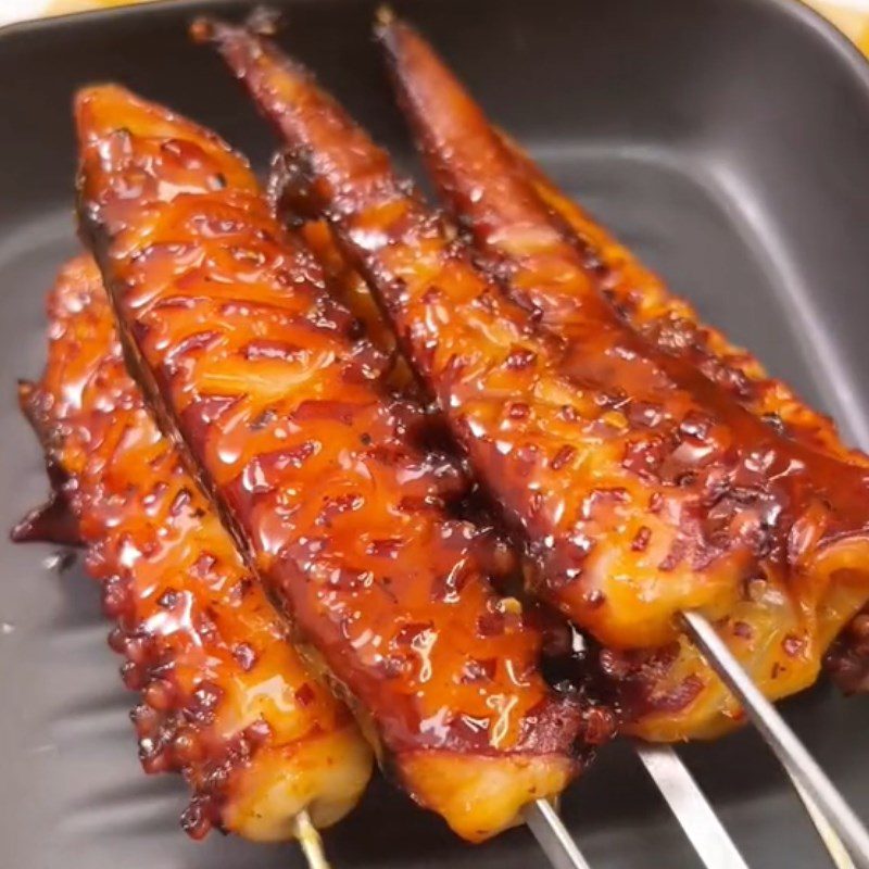 Step 3 Final product Grilled octopus tentacles with satay (Recipe shared from Tiktok Cooking with TasteVN)