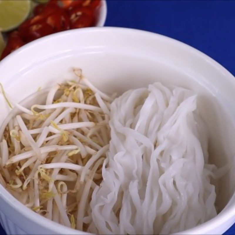 Step 6 Final Product Vegetarian Pho with Sliced Beef