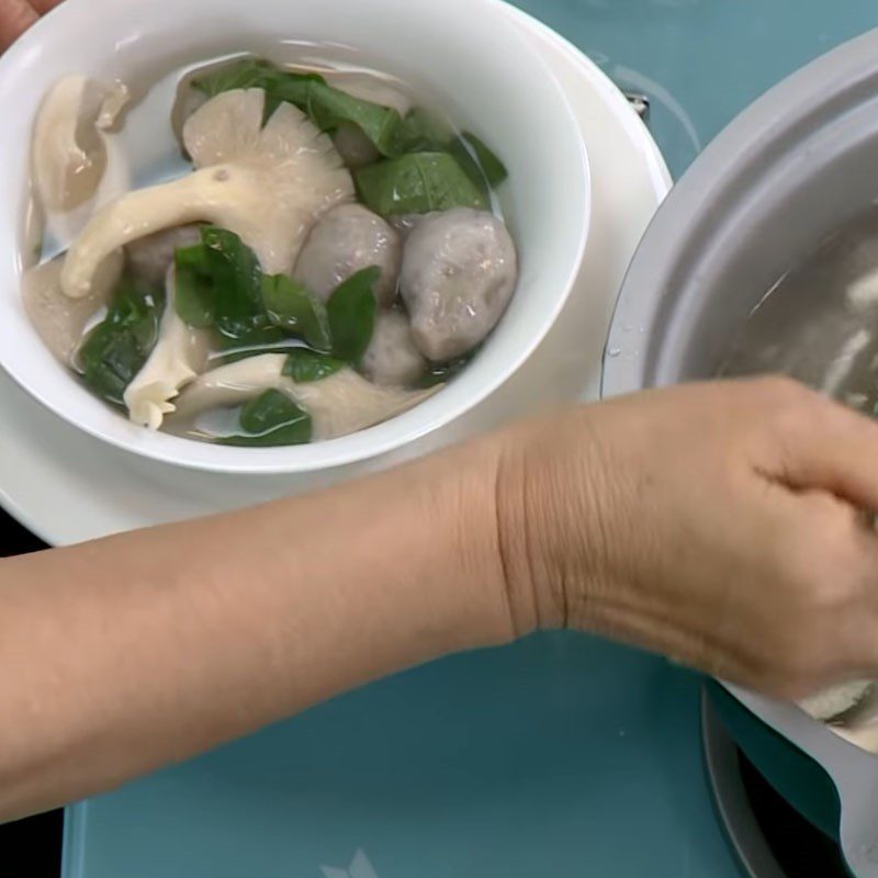 Step 4 Final product of taro and Vietnamese coriander soup