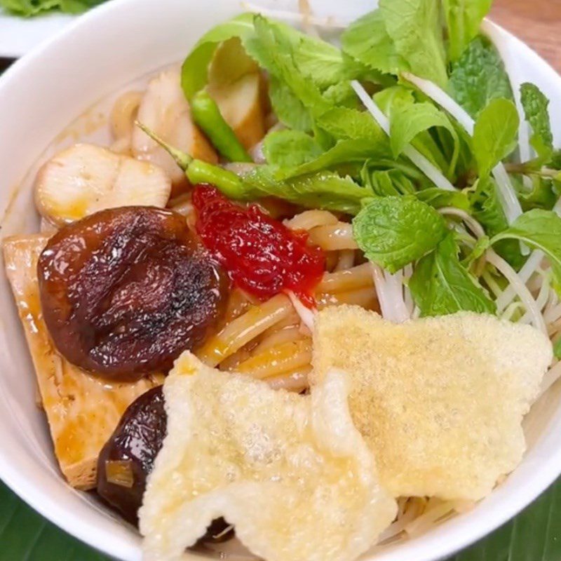 Step 6 Final Product Vegetarian Cao Lau (Recipe shared by Tiktok Vegetarian Kitchen XANH)