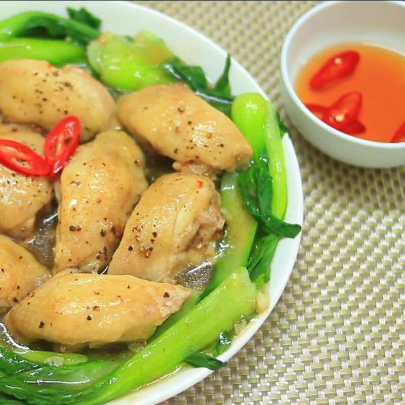 Step 5 Final product of steamed chicken with bok choy